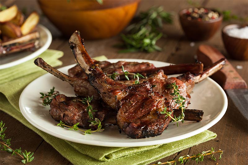 Roasted lamb lamb cutlets with rosemary.